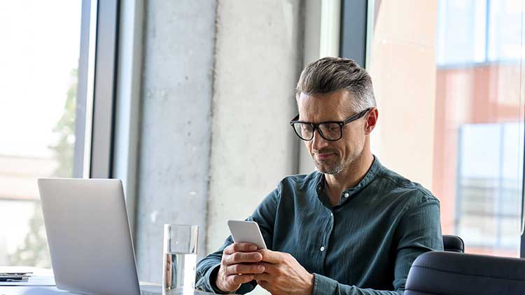 Business Texting Etiquette 10 Proven Tips for Leaving Great Impressions 1